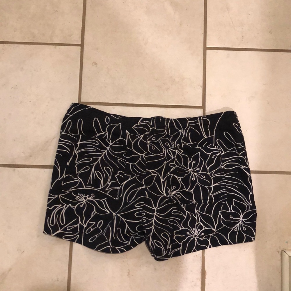 Patterned shorts - Picture 6 of 6